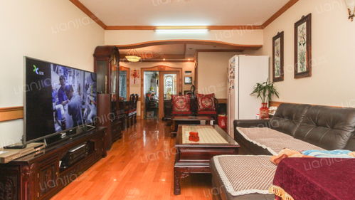 上海長寧西郊綠園四村 98年精品商品房，中樓層適合一家人居住